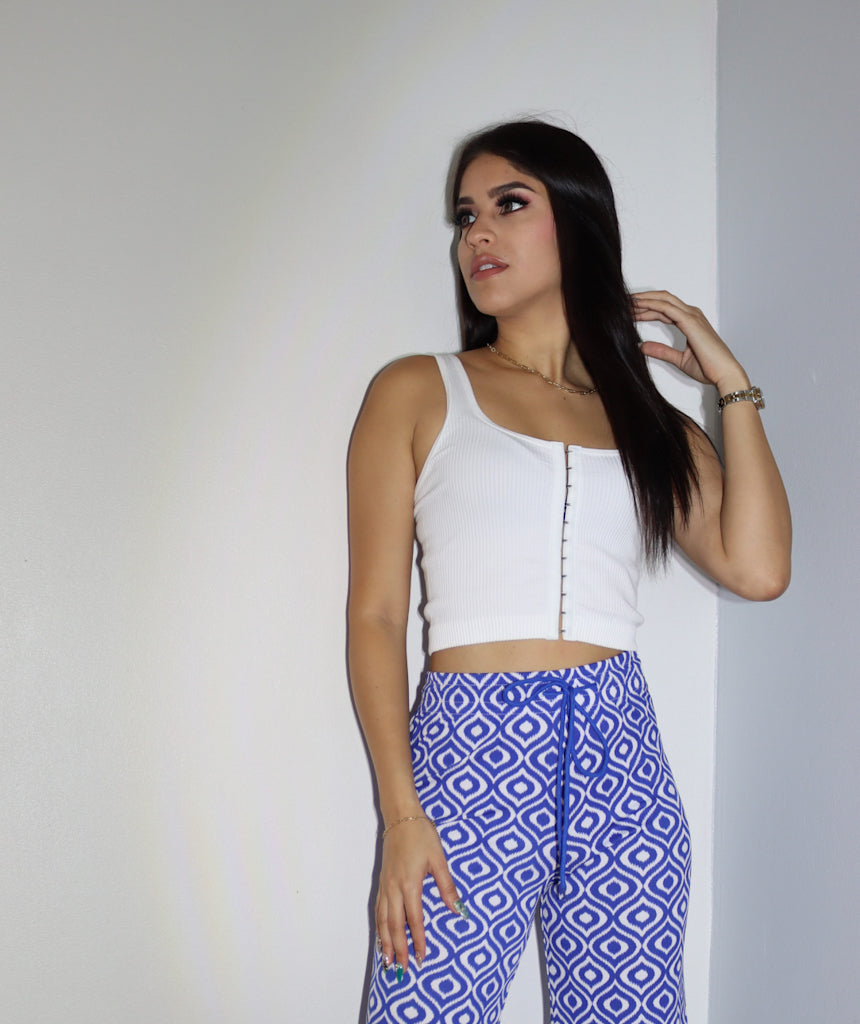 “Basic Cropped Tank Top”