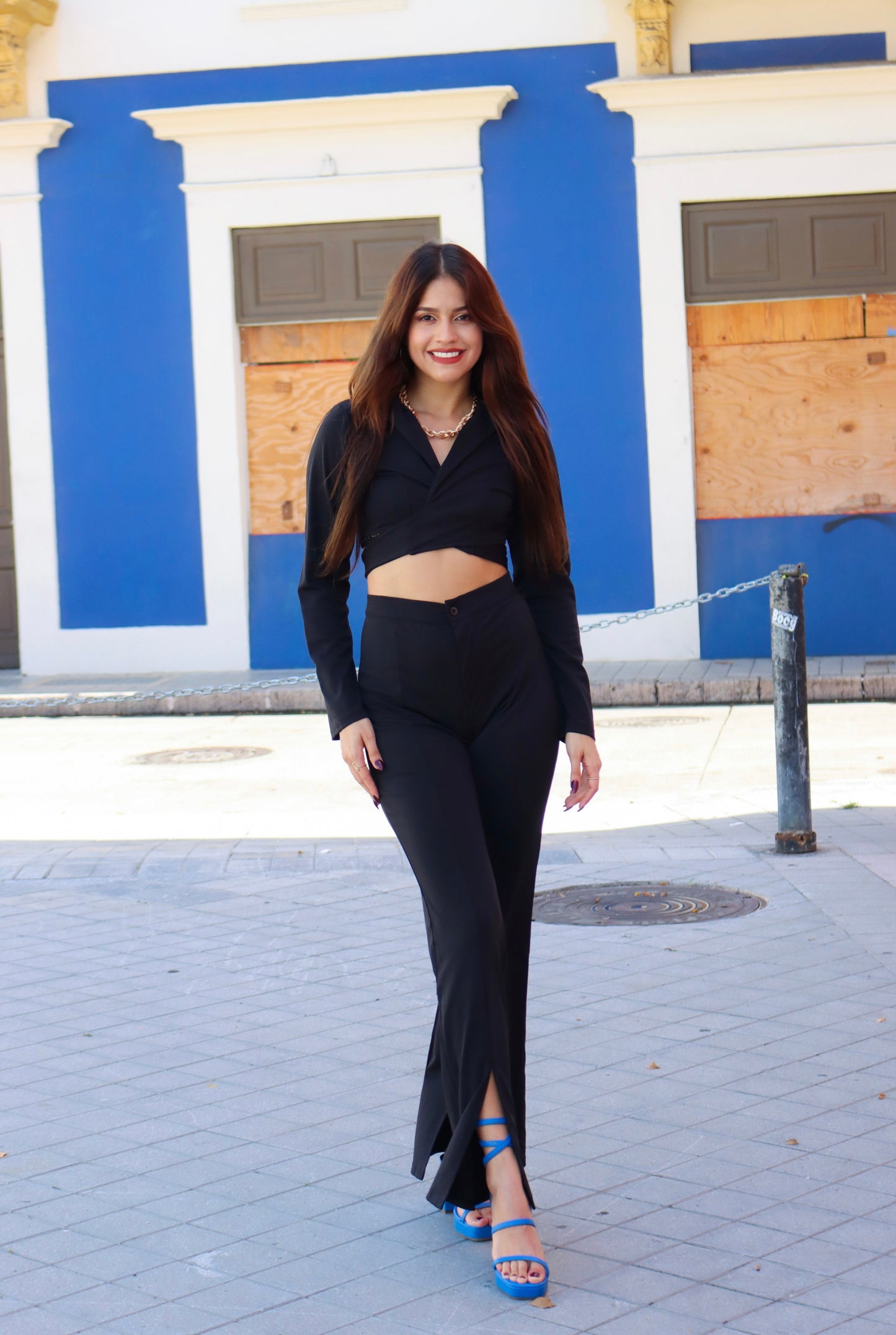 "Mily” Black Sets 